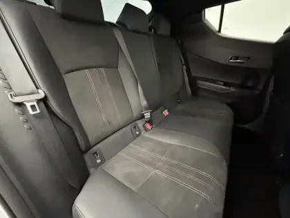 Photo 22 Toyota C-HR 1.8 Hybride 122 GR Sport