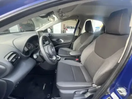 Photo 11 Toyota Yaris Hybride 116h Dynamic