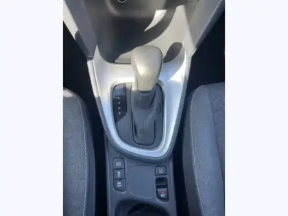 Photo 12 Toyota Yaris Hybride 116h Design