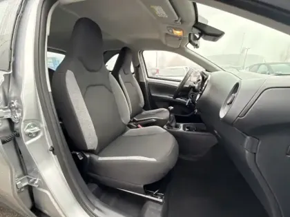 Photo 11 Toyota Aygo 1.0 VVT-i 72 Dynamic