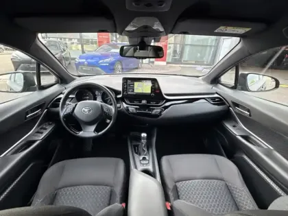 Photo 10 Toyota C-HR 122h Dynamic business