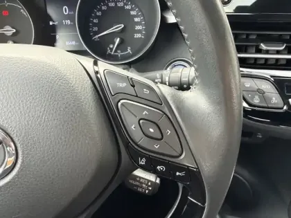 Photo 15 Toyota C-HR 122h Dynamic business