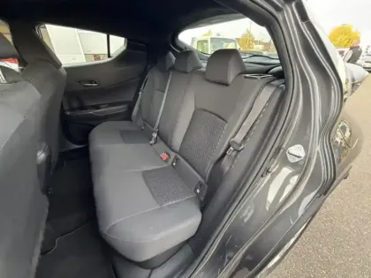 Photo 13 Toyota C-HR 122h Dynamic business