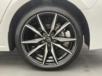 Photo 9 Toyota Corolla Hybride 2.0L 196h GR Sport TS HYBRID