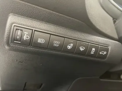 Photo 15 Toyota Corolla Hybride 2.0L 196h GR Sport TS HYBRID