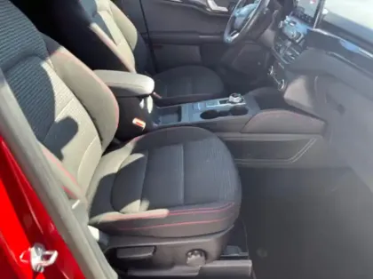 Photo 26 Ford Kuga 1.5 EcoBlue 120ch ST-Line Business Powershift