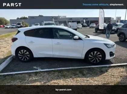 Photo 25 Ford Focus 1.0 EcoBoost mHEV 125ch Titanium X Business