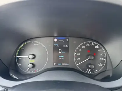 Photo 21 Toyota Yaris Hybride 116h Dynamic