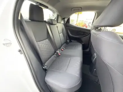 Photo 12 Toyota Yaris Hybride 116h Dynamic