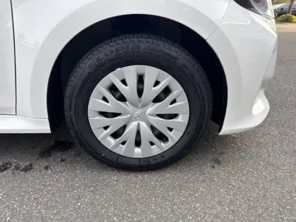 Photo 8 Toyota Yaris Hybride 116h Dynamic