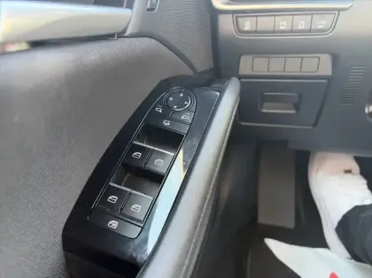 Photo 5 Mazda Mazda3 2.0 e-SKYACTIV-G M-Hybrid 122ch 2022