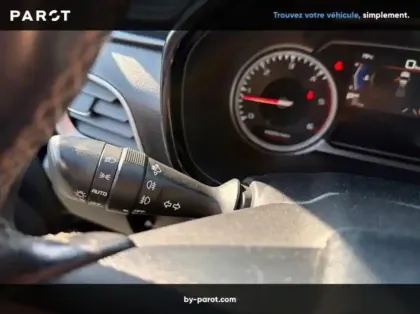 Photo 25 Isuzu PICK-UP Gén. III (N60) Ph1 Space 2