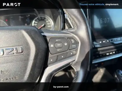 Photo 16 Isuzu PICK-UP Gén. III (N60) Ph1 Space 2