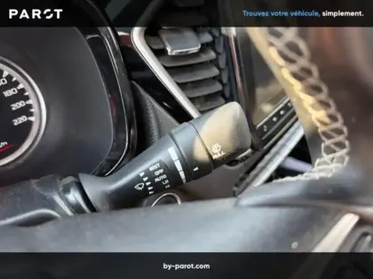 Photo 26 Isuzu PICK-UP Gén. III (N60) Ph1 Space 2