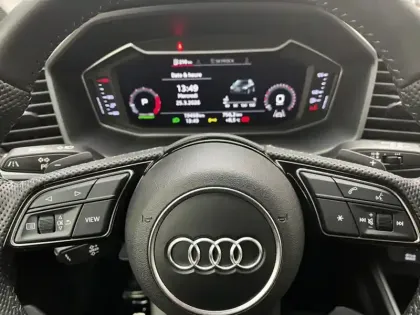 Photo 13 Audi A1 35 TFSI S line 1.5 150 ch S-tronic7