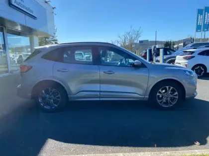 Photo 25 Ford Kuga 2.5 Duratec 190ch FHEV E85 ST-Line BVA