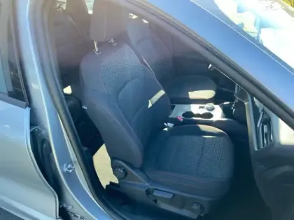 Photo 26 Ford Kuga 2.5 Duratec 190ch FHEV E85 ST-Line BVA