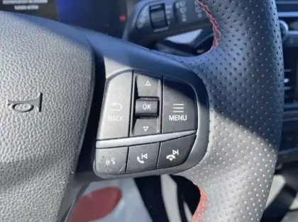 Photo 20 Ford Kuga 2.5 Duratec 190ch FHEV E85 ST-Line BVA