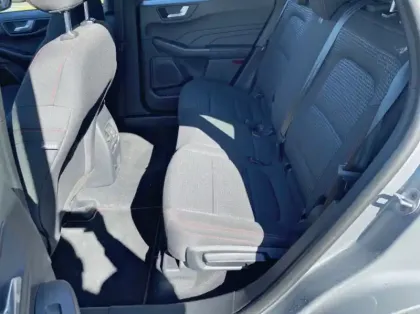 Photo 8 Ford Kuga 2.5 Duratec 190ch FHEV E85 ST-Line BVA