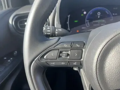 Photo 13 Toyota Yaris Hybride 116h Dynamic