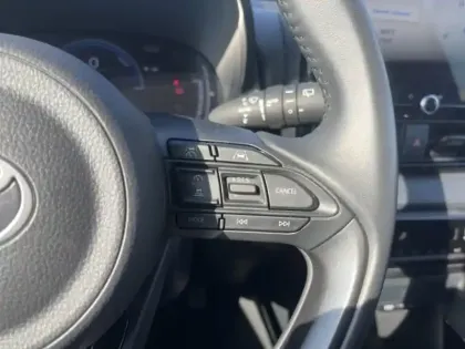 Photo 14 Toyota Yaris Hybride 116h Dynamic