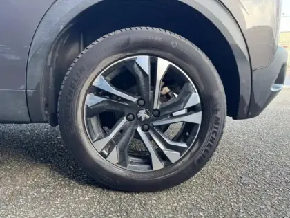 Photo 20 Peugeot 2008 1.2 PureTech 130ch Allure Pack EAT8 + Sièges chauffants