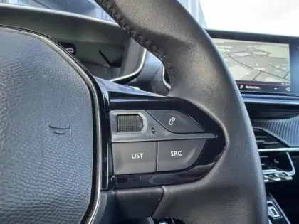 Photo 15 Peugeot 2008 1.2 PureTech 130ch Allure Pack EAT8 + Sièges chauffants