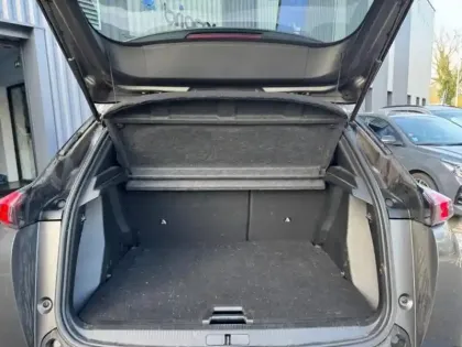 Photo 5 Peugeot 2008 1.2 PureTech 130ch Allure Pack EAT8 + Sièges chauffants