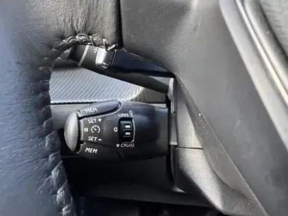 Photo 13 Peugeot 2008 1.2 PureTech 130ch Allure Pack EAT8 + Sièges chauffants