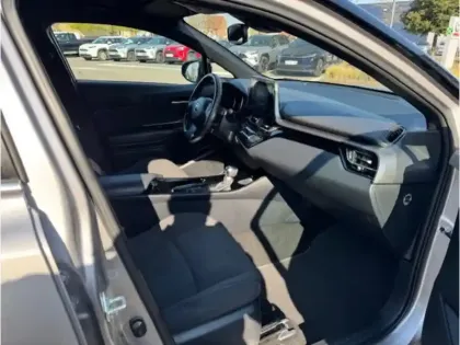 Photo 19 Toyota C-HR 1.8 HYBRIDE 122 DESIGN ch