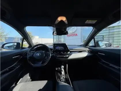 Photo 6 Toyota C-HR 1.8 HYBRIDE 122 DESIGN ch