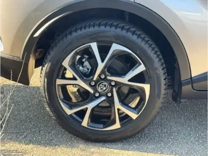 Photo 24 Toyota C-HR 1.8 HYBRIDE 122 DESIGN ch