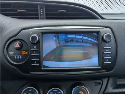 Photo 25 Toyota Yaris 110 VVT-i Design Y20