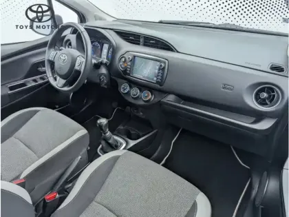 Photo 11 Toyota Yaris 110 VVT-i Design Y20