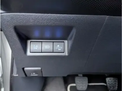 Photo 20 Toyota Yaris 110 VVT-i Design Y20