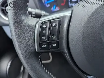 Photo 17 Toyota Yaris 110 VVT-i Design Y20