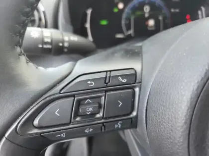 Photo 15 Toyota Yaris Hybride 116h Design