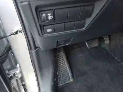 Photo 14 Toyota Yaris Hybride 116h Design