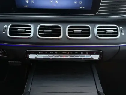 Photo 14 Mercedes Classe E 400 e 4MATIC AMG Line