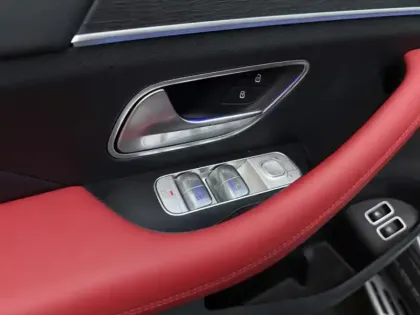 Photo 23 Mercedes Classe E 400 e 4MATIC AMG Line