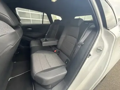 Photo 13 Toyota Corolla 196h Design