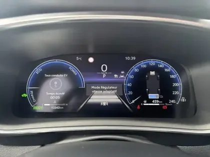 Photo 21 Toyota Corolla 196h Design