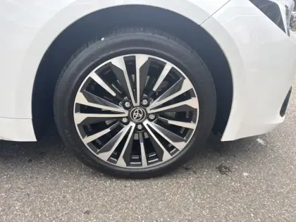 Photo 8 Toyota Corolla 196h Design