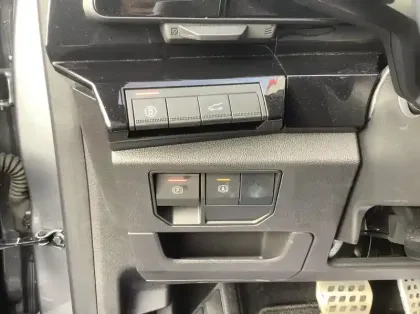 Photo 28 Renault Rafale Nouveau E-Tech full hybrid 200 ch esprit Alpine