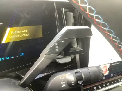 Photo 22 Renault Rafale Nouveau E-Tech full hybrid 200 ch esprit Alpine