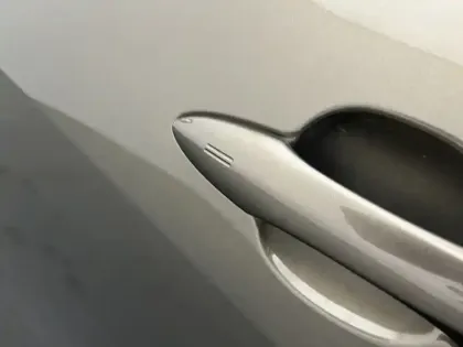 Photo 8 Toyota Yaris Hybride 116h Dynamic M