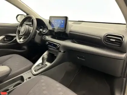 Photo 23 Toyota Yaris Hybride 116h Dynamic M