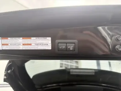 Photo 11 Toyota Yaris Hybride 1.5 HYBRID 130H PREMIERE AUTO