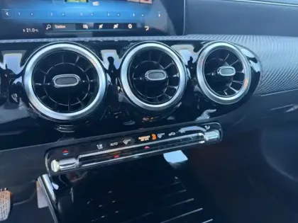 Photo 12 Mercedes Classe A 200 Business Line