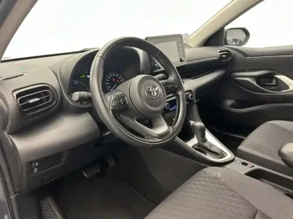 Photo 16 Toyota Yaris Hybride 116h Dynamic